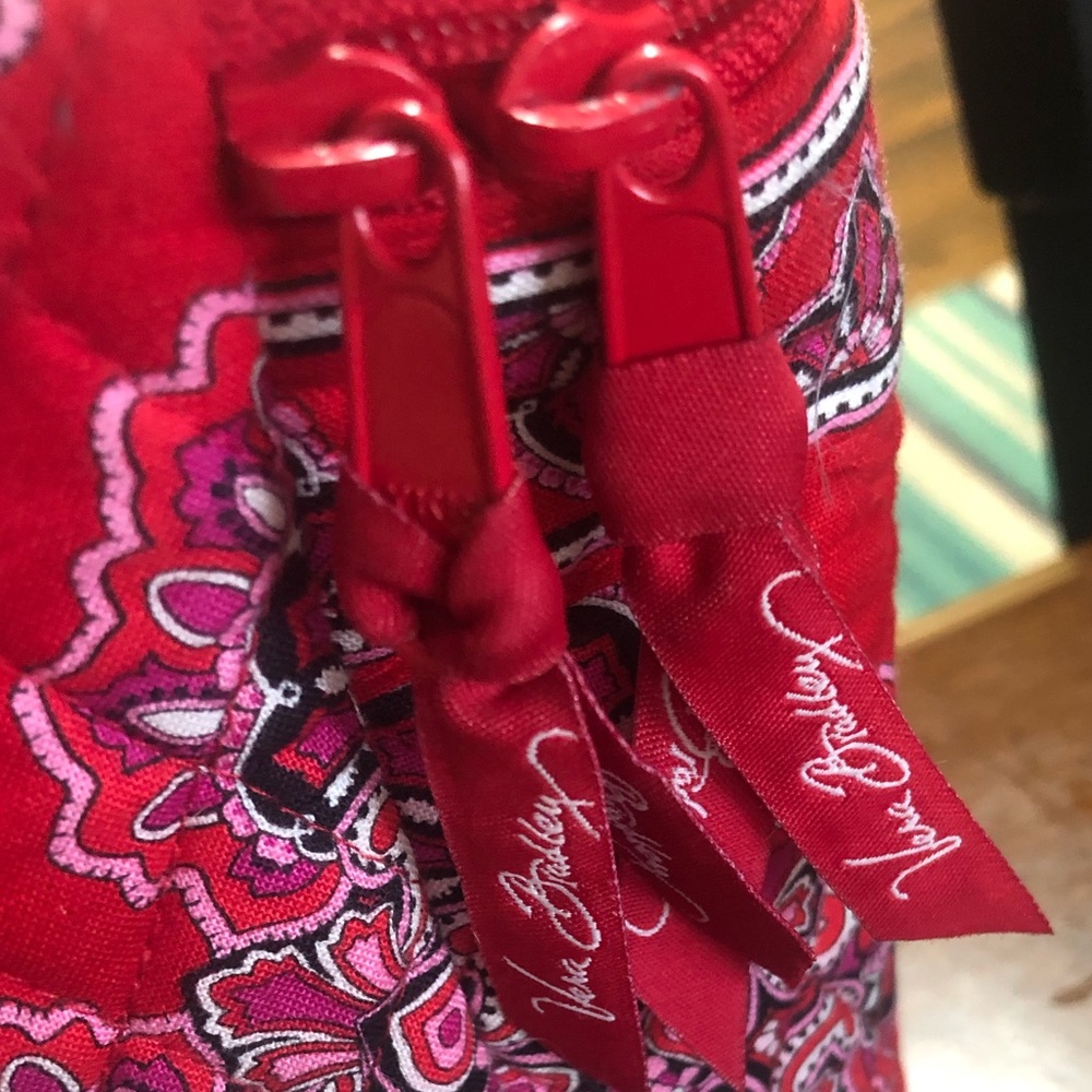Travel cosmetic bag